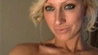 Sexy blonde posing porn video